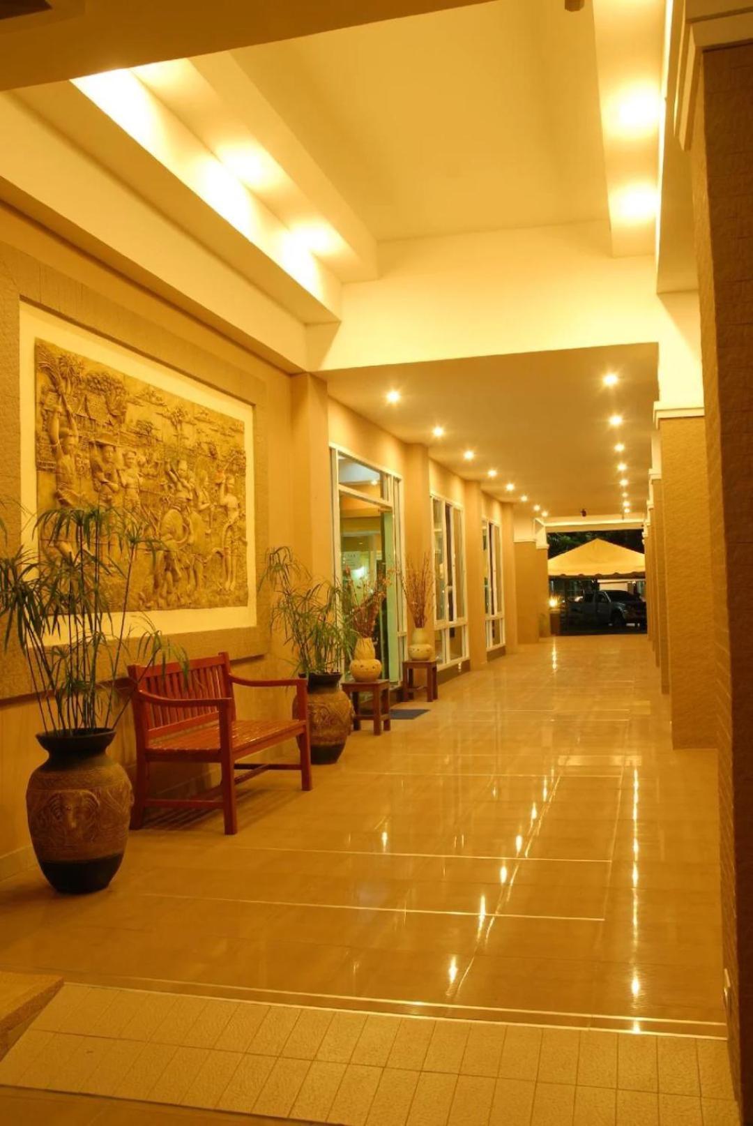 Tonwa Resort Hotel Khon Kaen Exterior photo